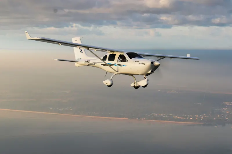 Jabiru J230